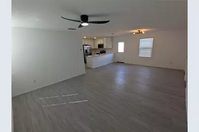 344 Marty Allen Loop, Jarrell, TX 76537 - Photo 4