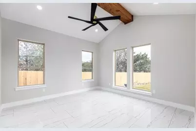 1382 Green Meadow Lane, Spring Branch, TX 78070 - Photo 10