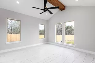 1382 Green Meadow Ln, Spring Branch, TX 78070 - Photo 10