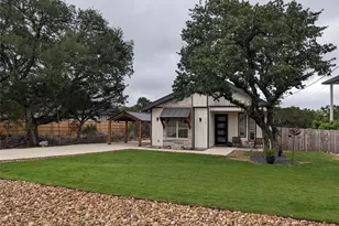 1382 Green Meadow Ln, Spring Branch, TX 78070 - Photo 2
