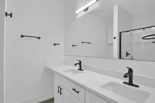 21200 Portsmouth Cove, Lago Vista, TX 78645 - Photo 12