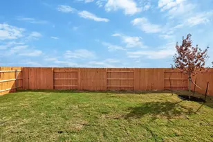 107 Melrose St, Hutto, TX 78634 - Photo 30