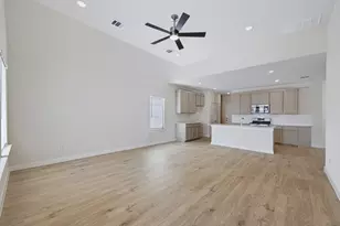 107 Melrose St, Hutto, TX 78634 - Photo 12