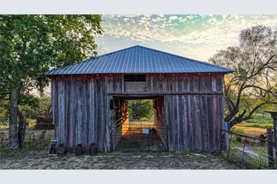 2562 County Road 2315, Lampasas, TX 76550 - Photo 2