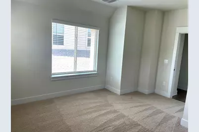 13501 Metric Boulevard #34, Austin, TX 78727 - Photo 12