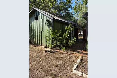 545 W Vaughan Street, Bertram, TX 78605 - Photo 16
