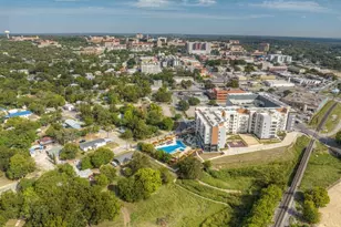 512 Valley St, San Marcos, TX 78666 - Photo 34
