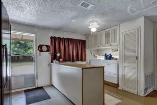 512 Valley St, San Marcos, TX 78666 - Photo 16