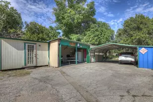 512 Valley St, San Marcos, TX 78666 - Photo 22