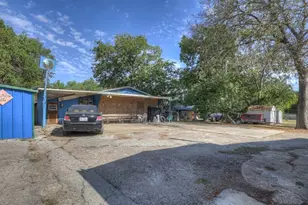 512 Valley St, San Marcos, TX 78666 - Photo 20