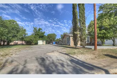 512 Valley Street, San Marcos, TX 78666 - Photo 4