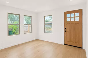 2404 Santa Rita St, Austin, TX 78702 - Photo 4