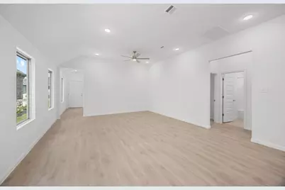 298 Bendecido Loop, Elgin, TX 78621 - Photo 10