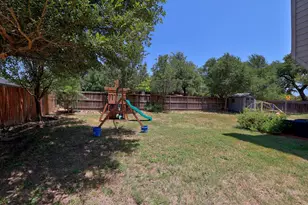 1305 Horseshoe Ranch Dr, Leander, TX 78641 - Photo 32