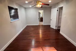 4500 Woodmoor Cir, Austin, TX 78721 - Photo 6