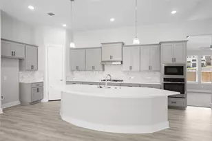 132 Sandrock Trl, Georgetown, TX 78633 - Photo 10