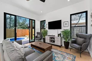 910 Tillery St, Austin, TX 78702 - Photo 8