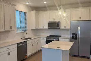 228 Groveland Dr, Liberty Hill, TX 78642 - Photo 2