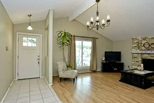 11108 Applewood Dr, Austin, TX 78758 - Photo 6