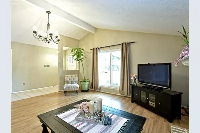 11108 Applewood Drive, Austin, TX 78758 - Photo 8