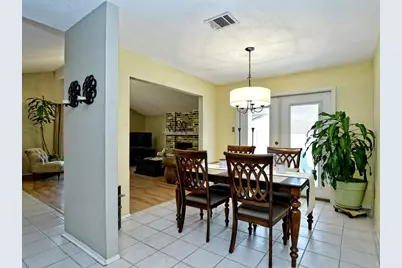 11108 Applewood Drive, Austin, TX 78758 - Photo 10