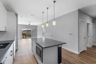 6444 Burnet Rd, Austin, TX 78757 - Photo 14