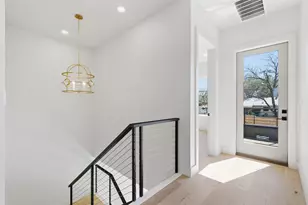 8115 Rockwood Ln, Austin, TX 78757 - Photo 20