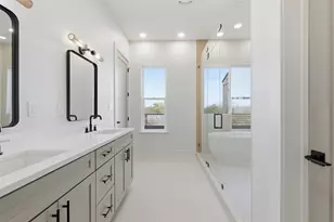 8115 Rockwood Ln, Austin, TX 78757 - Photo 10