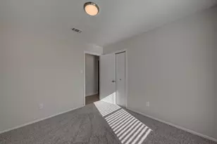 3206 Barnsley Dr, Austin, TX 78745 - Photo 26