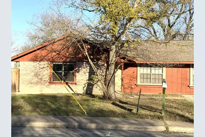 530A S Guadalupe Street, Lockhart, TX 78644 - Photo 2