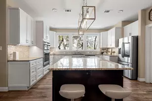 1005 Canyonwood Dr, Dripping Springs, TX 78620 - Photo 16