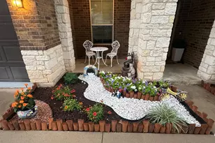 105 Sandy Lyle Cove, Round Rock, TX 78664 - Photo 2