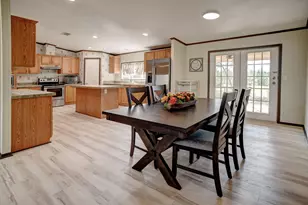 552 S Old Potato Rd, Paige, TX 78659 - Photo 10