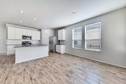 2800 Joe Dimaggio Boulevard #98, Round Rock, TX 78665 - Photo 8