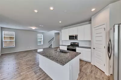 2800 Joe Dimaggio Boulevard #98, Round Rock, TX 78665 - Photo 6