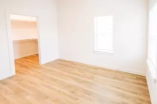 7051 Meadow Lake Blvd, Austin, TX 78744 - Photo 18