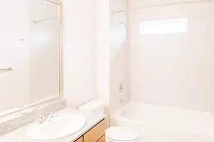 7051 Meadow Lake Blvd, Austin, TX 78744 - Photo 16