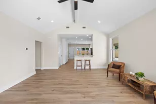 1004 White Tail Cv, Lexington, TX 78947 - Photo 4