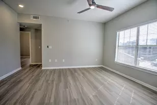 2320 Gracy Farms Ln, Austin, TX 78758 - Photo 16