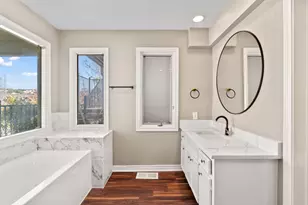 207 Free Rein, Horseshoe Bay, TX 78657 - Photo 14