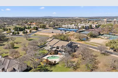 207 Free Rein #1, Horseshoe Bay, TX 78657 - Photo 32