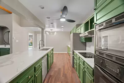 207 Free Rein #1, Horseshoe Bay, TX 78657 - Photo 6