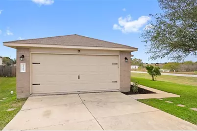 12201 Sky Harbor Drive, Del Valle, TX 78617 - Photo 2