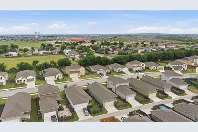 126 Fairmeadow Downs Drive, Hutto, TX 78634 - Photo 30