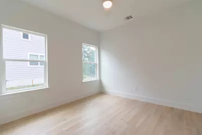 109 E Keanahalululu Lane, Bastrop, TX 78602 - Photo 32