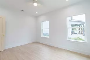 109 E Keanahalululu Ln, Bastrop, TX 78602 - Photo 34