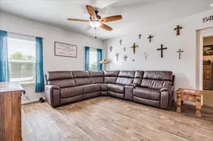 202 Hess Dr, Kyle, TX 78640 - Photo 10