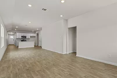 204 Raymondville Path, San Marcos, TX 78666 - Photo 26