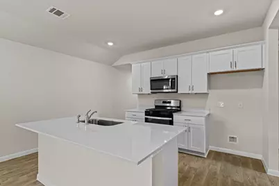 204 Raymondville Path, San Marcos, TX 78666 - Photo 8