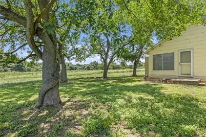 451 Pleasant Grove Road, Elgin, TX 78621 - Photo 26